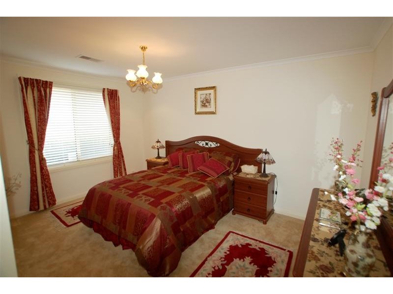 8  Overland Crescent, Sheidow Park SA 5158