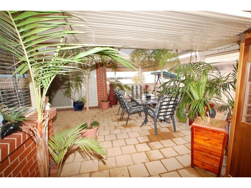 8  Overland Crescent, Sheidow Park SA 5158