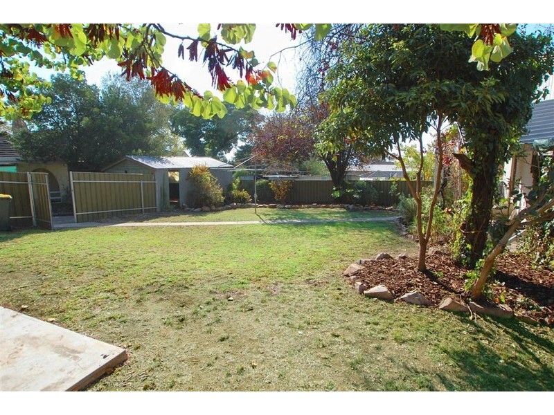 16 Warunda Avenue, Seaview Downs SA 5049