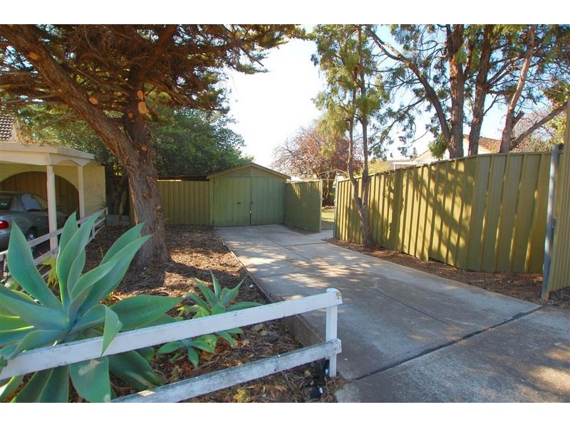 16 Warunda Avenue, Seaview Downs SA 5049