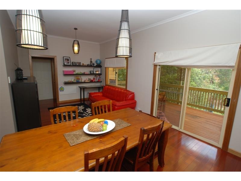 6 Nayook Grove, Happy Valley SA 5159