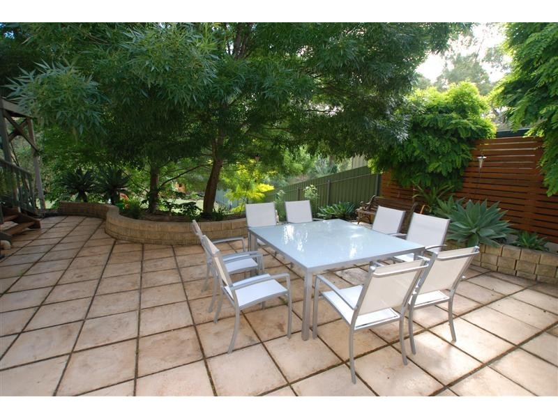 6 Nayook Grove, Happy Valley SA 5159