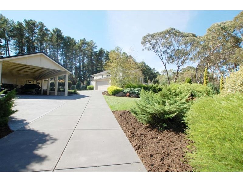 15 Nicholas Walk, Aberfoyle Park SA 5159