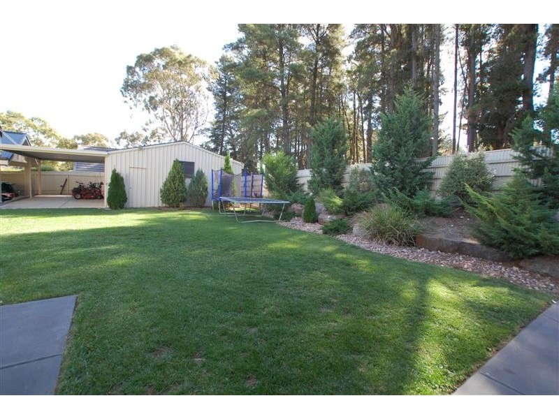 15 Nicholas Walk, Aberfoyle Park SA 5159