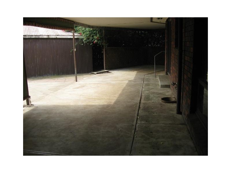4 Elura Court, Morphett Vale SA 5162