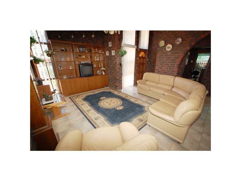 4 Regent Street, Moana SA 5169