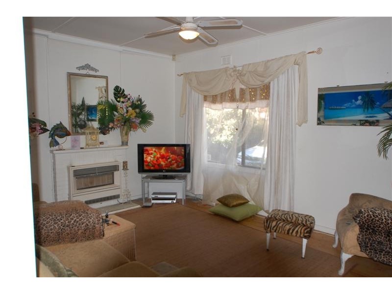 42 Daisy Avenue, Mitchell Park SA 5043