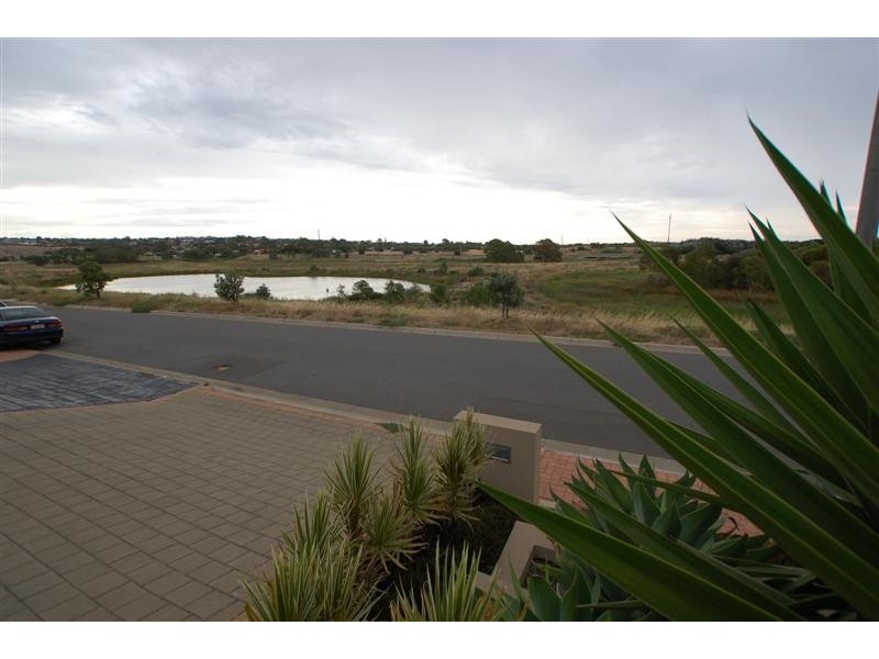 9 Brookside Crescent, Seaford Rise SA 5169