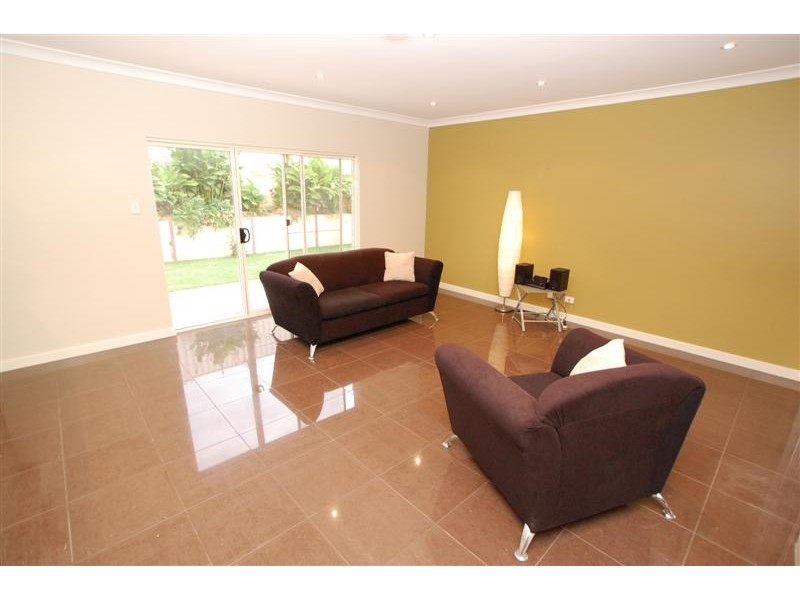 9 Brookside Crescent, Seaford Rise SA 5169
