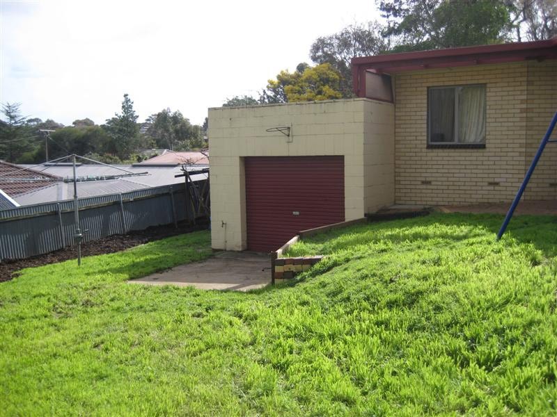 11 Nightingale Cres, O’halloran Hill SA 5158