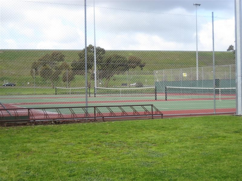 11 Nightingale Cres, O’halloran Hill SA 5158