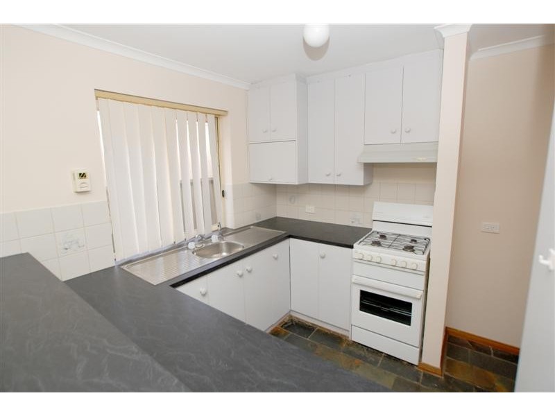 13 Barossa Way, Woodcroft SA 5162