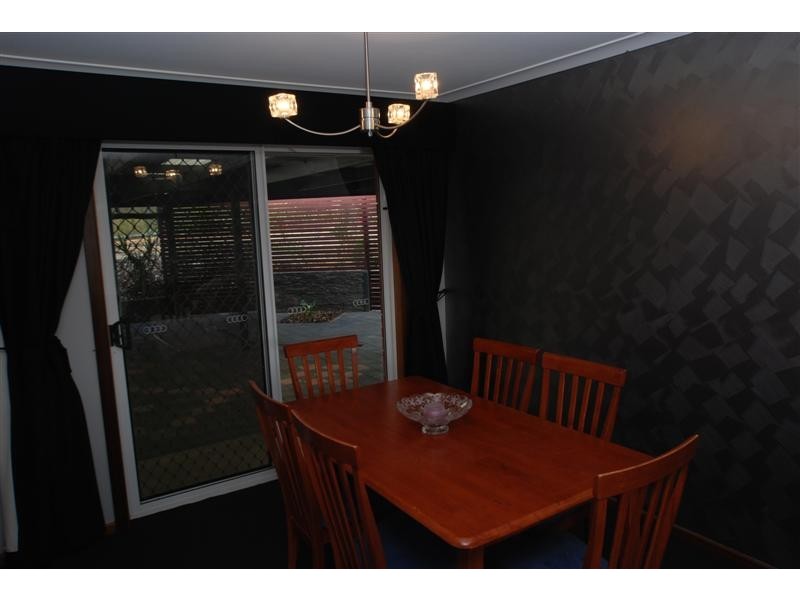 1 Lowell Court, Woodcroft SA 5162