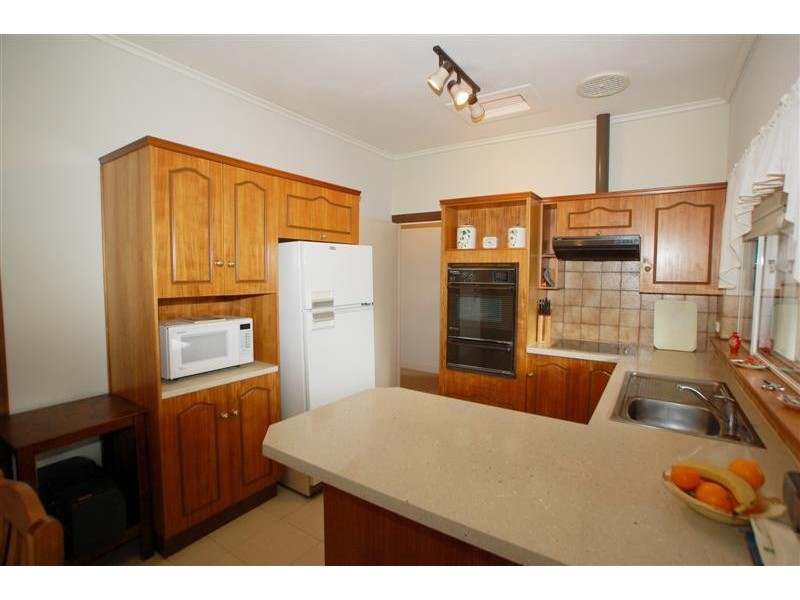 17 Barker Avenue, South Plympton SA 5038