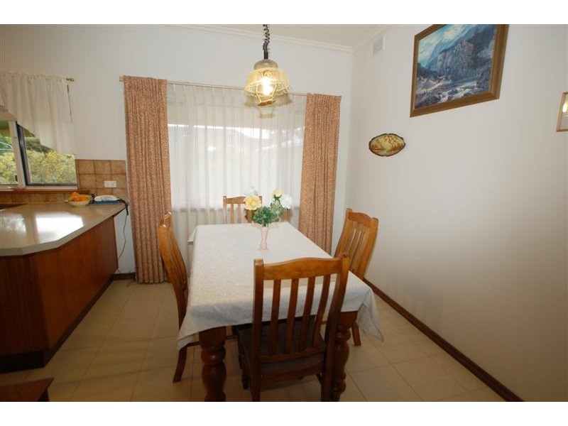 17 Barker Avenue, South Plympton SA 5038