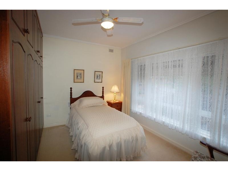 17 Barker Avenue, South Plympton SA 5038