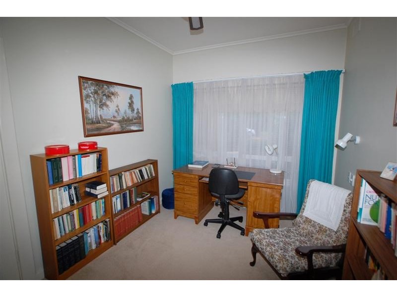17 Barker Avenue, South Plympton SA 5038