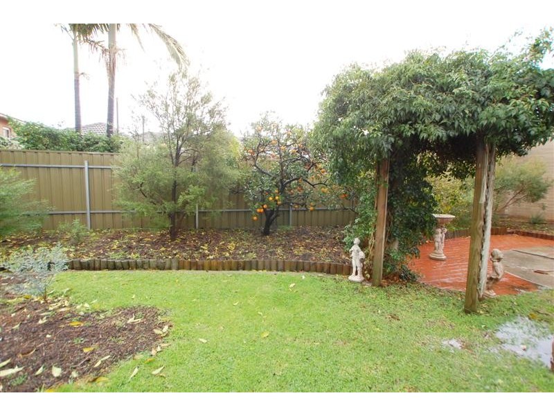 17 Barker Avenue, South Plympton SA 5038