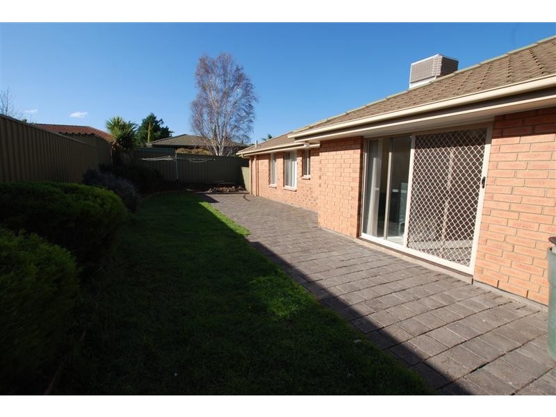14 Marena Court, Woodcroft SA 5162