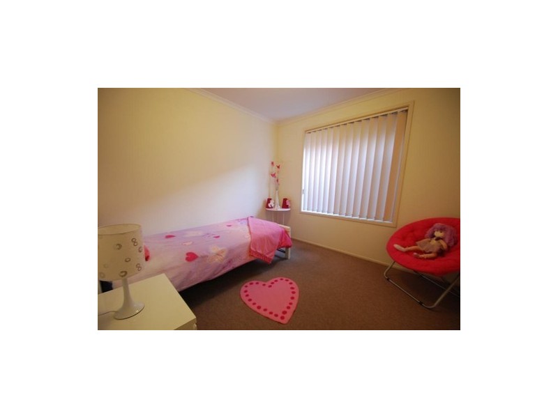 4 Padthaway Court, Woodcroft SA 5162