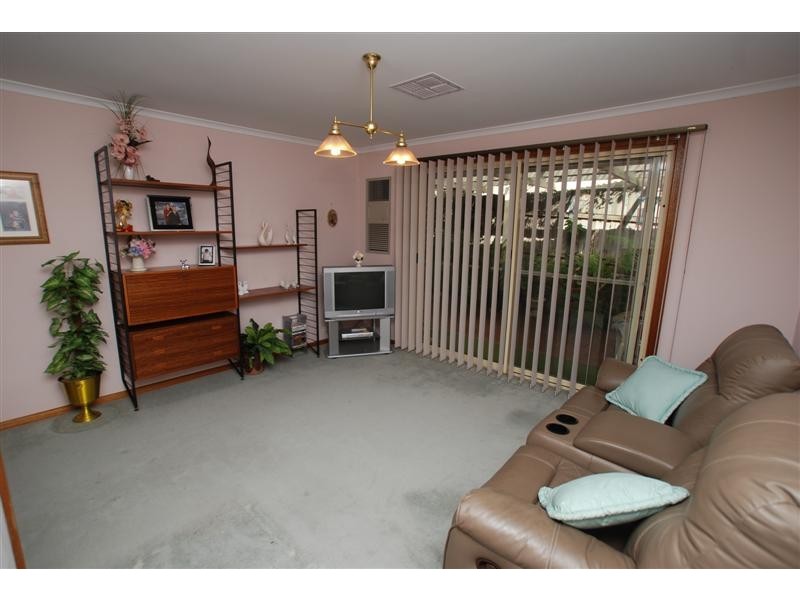 11 Songlark Grove, Flagstaff Hill SA 5159