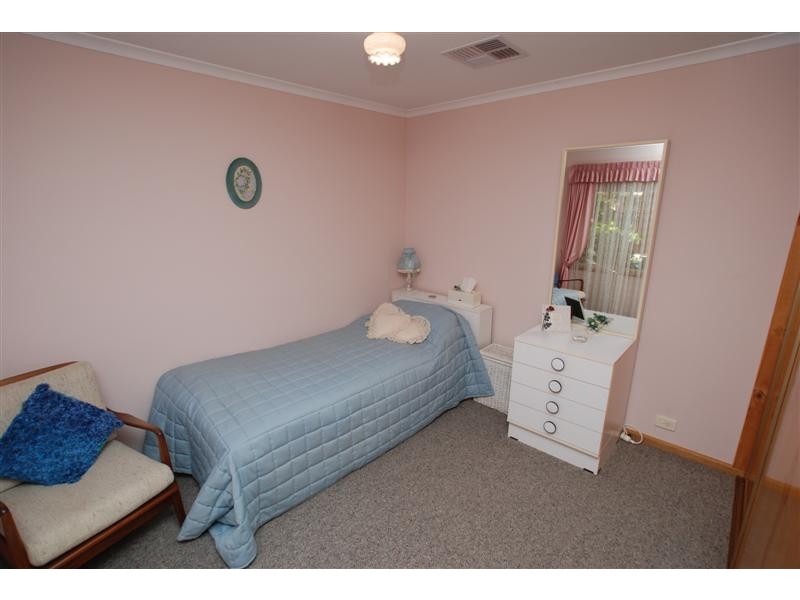 11 Songlark Grove, Flagstaff Hill SA 5159