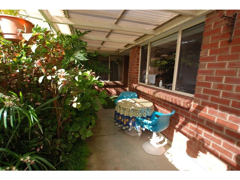 11 Songlark Grove, Flagstaff Hill SA 5159