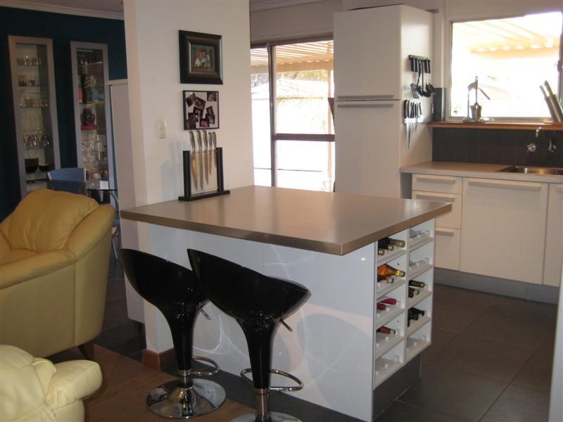 17 Jennifer Drive, Happy Valley SA 5159