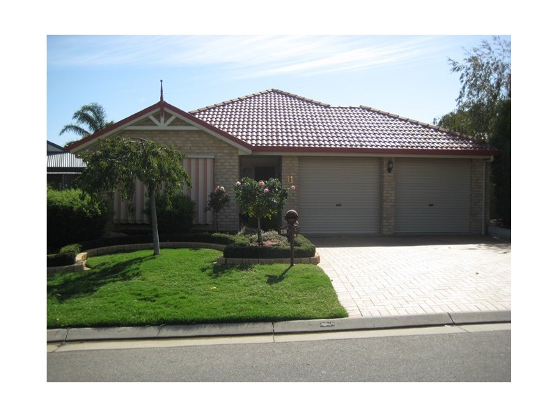 41 Dorrien Ave, Woodcroft SA 5162