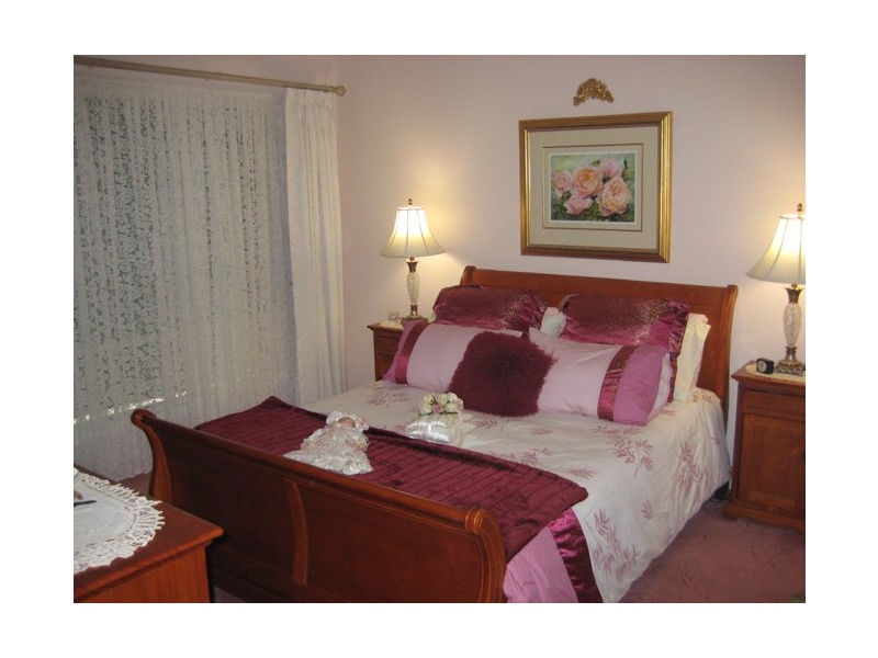 41 Dorrien Ave, Woodcroft SA 5162