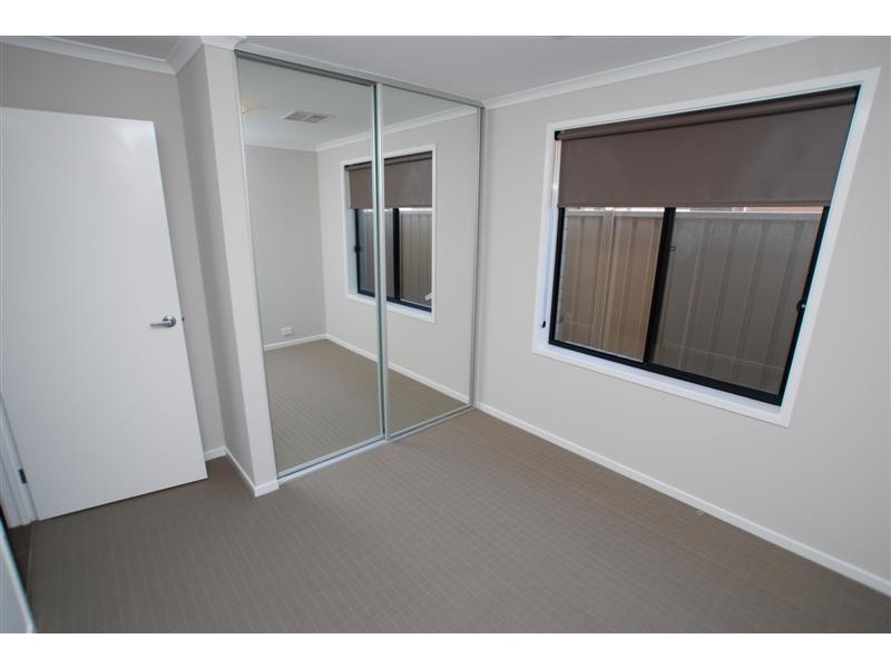 17 Shell Street, Seaford Meadows SA 5169