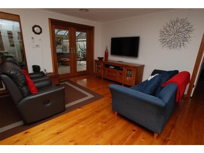 1 Thermopylae Court, Hallett Cove SA 5158