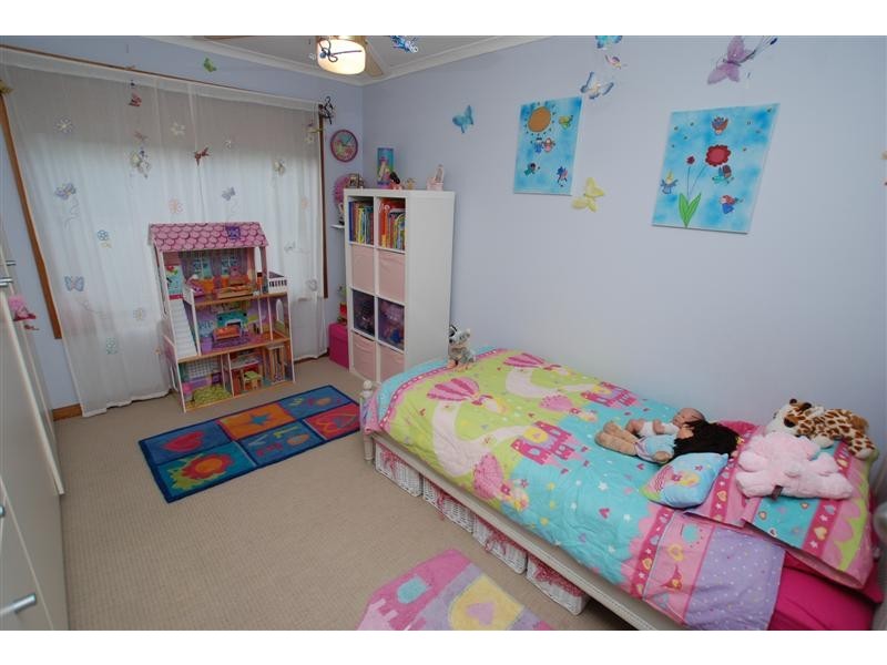 1 Thermopylae Court, Hallett Cove SA 5158