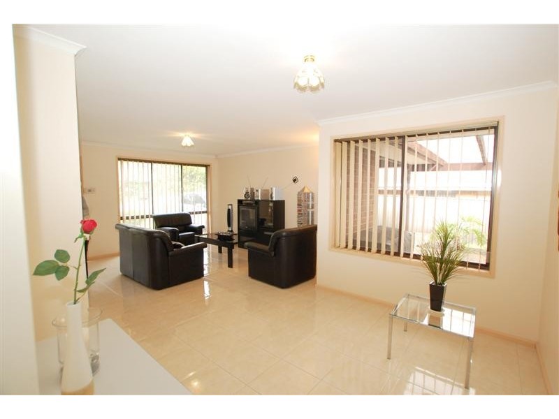 21 Gardenia Crescent, Morphett Vale SA 5162