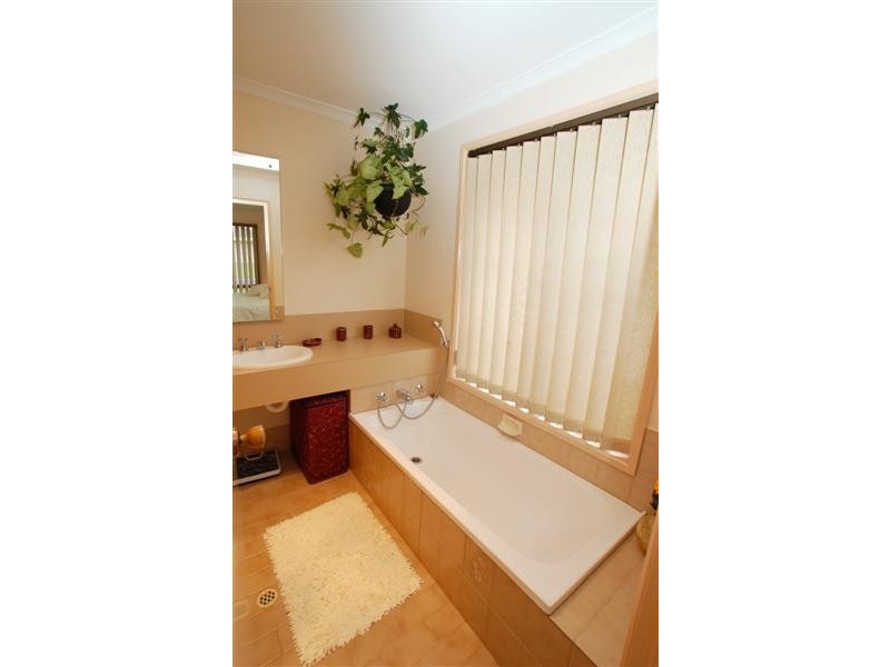 21 Gardenia Crescent, Morphett Vale SA 5162