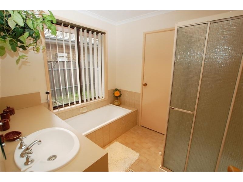 21 Gardenia Crescent, Morphett Vale SA 5162