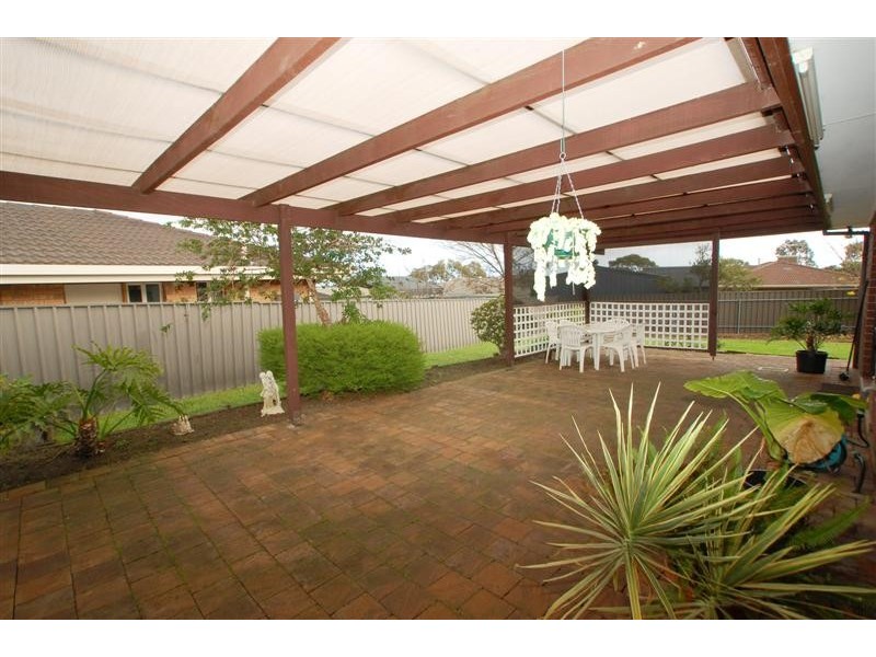 21 Gardenia Crescent, Morphett Vale SA 5162