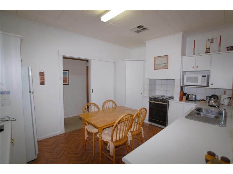 10 Tait Avenue, Marion SA 5043