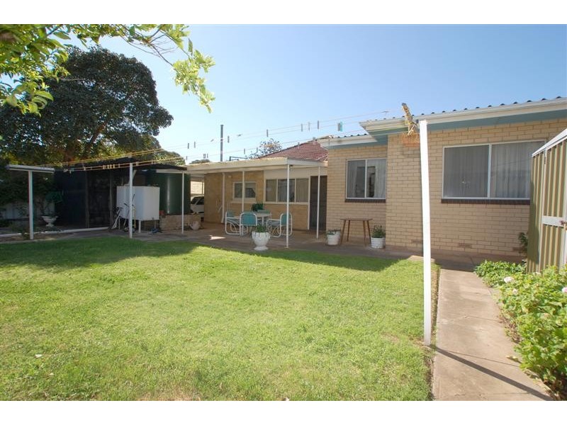 10 Tait Avenue, Marion SA 5043