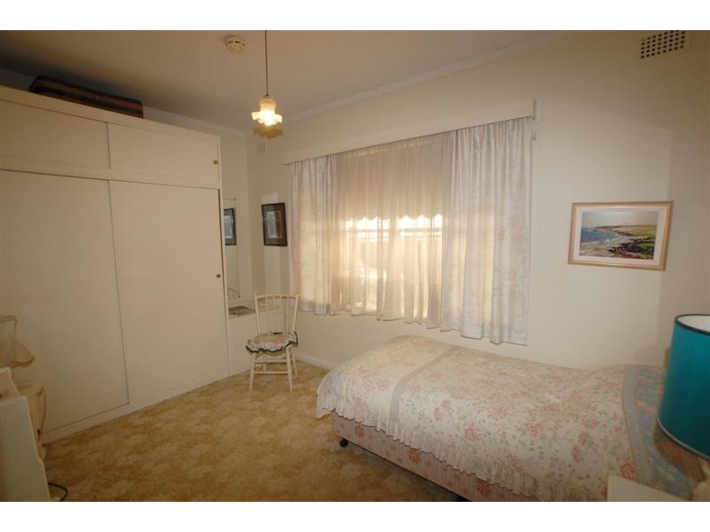 10 Tait Avenue, Marion SA 5043