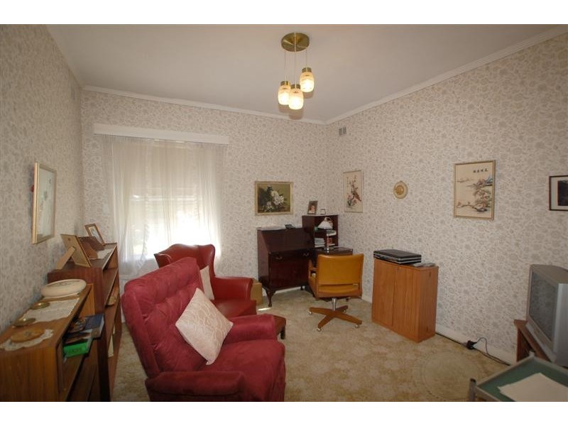 10 Tait Avenue, Marion SA 5043