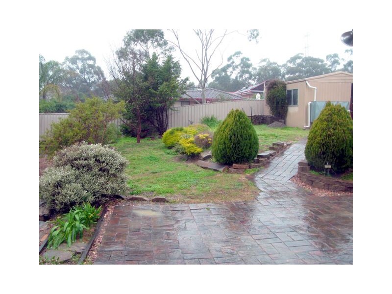 10 La Salle Court, Happy Valley SA 5159