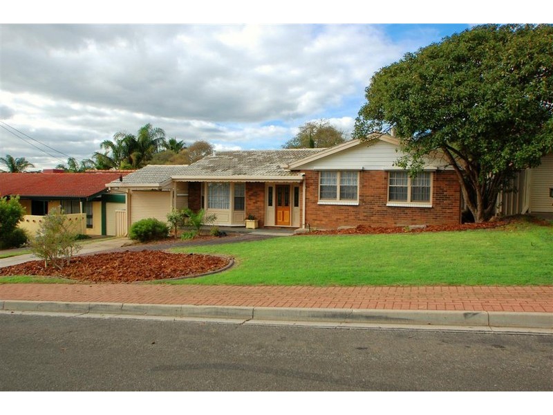 17 Brigadoon Street, Happy Valley SA 5159