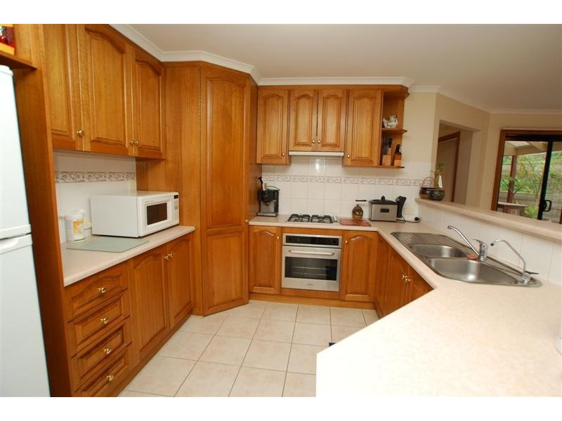 56 Estate Drive, Flagstaff Hill SA 5159