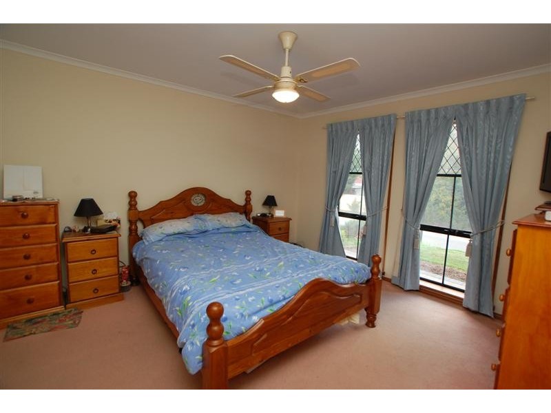 56 Estate Drive, Flagstaff Hill SA 5159