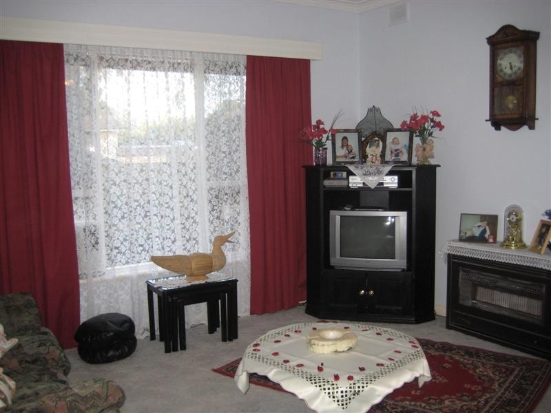 39 Valleyview Cres, Hackham SA 5163