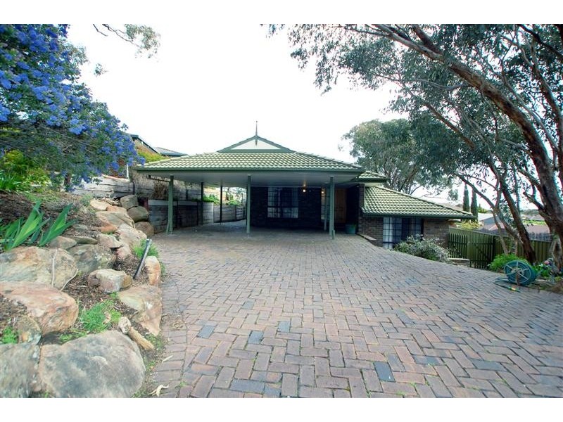 2 Mercedes Court, Happy Valley SA 5159