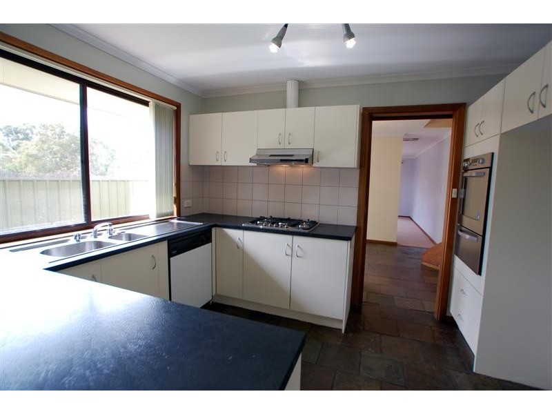 2 Mercedes Court, Happy Valley SA 5159