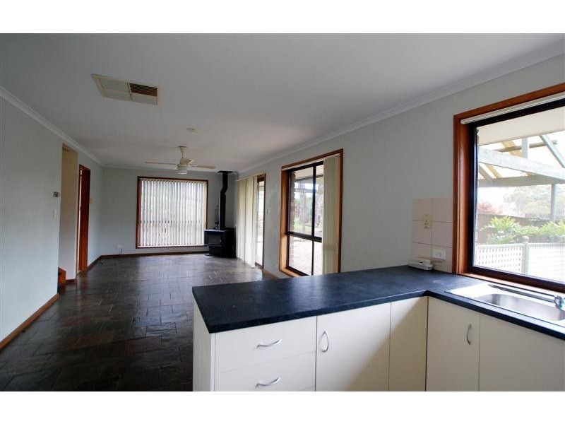 2 Mercedes Court, Happy Valley SA 5159