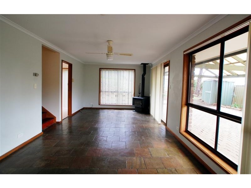 2 Mercedes Court, Happy Valley SA 5159